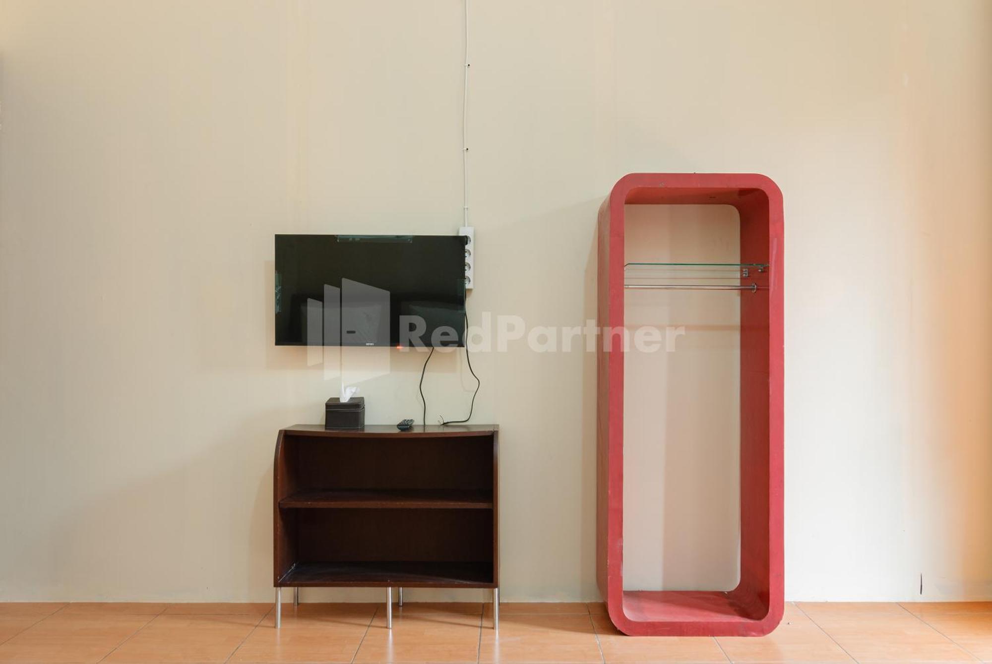 Sr Residence Near Mall Ciputra Cibubur Mitra Reddoorz Bekasi Exterior photo